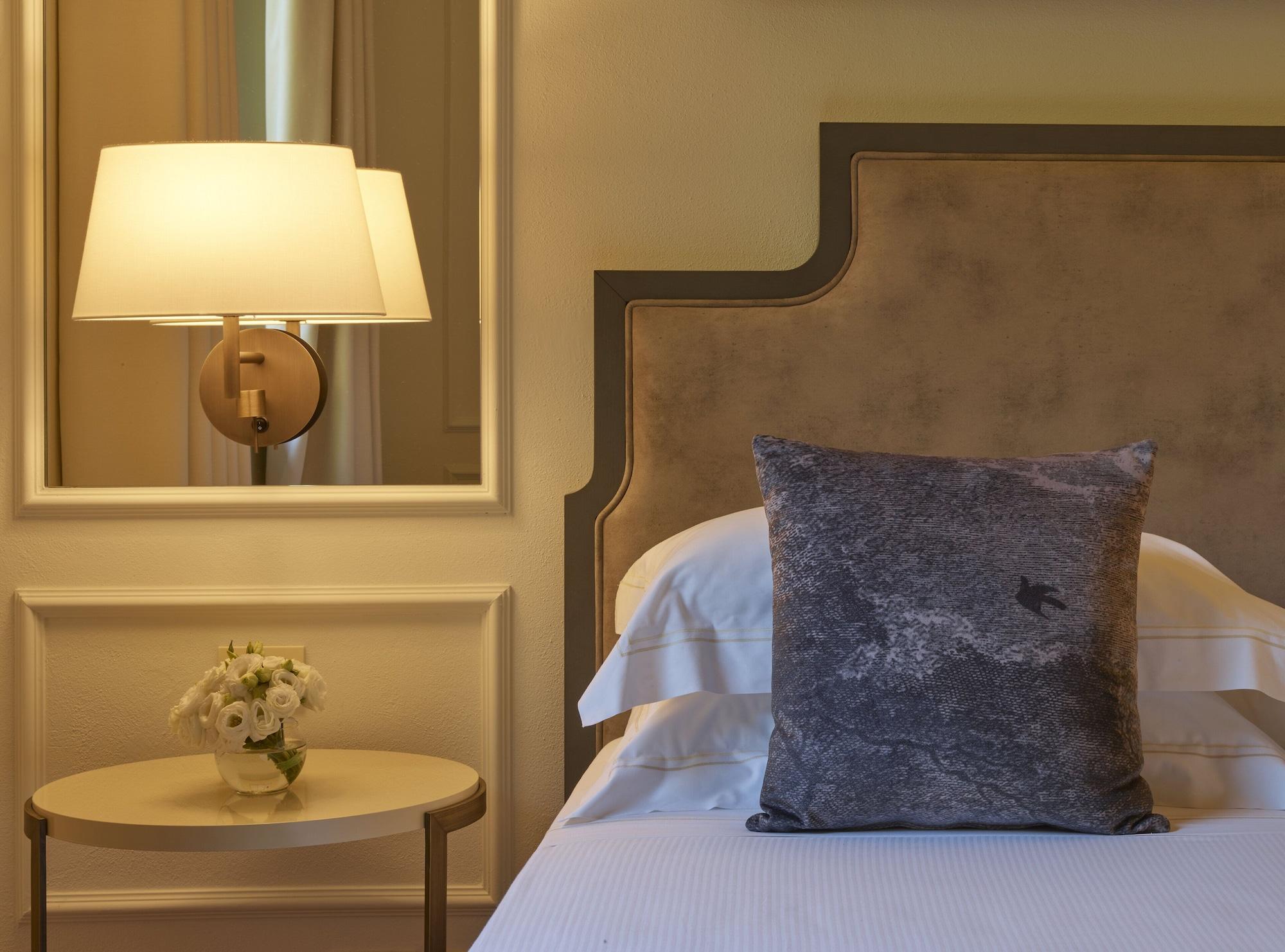 Fonteverde Lifestyle & Thermal Retreat - The Leading Hotels Of The World San Casciano dei Bagni Kültér fotó A bedroom at the hotel