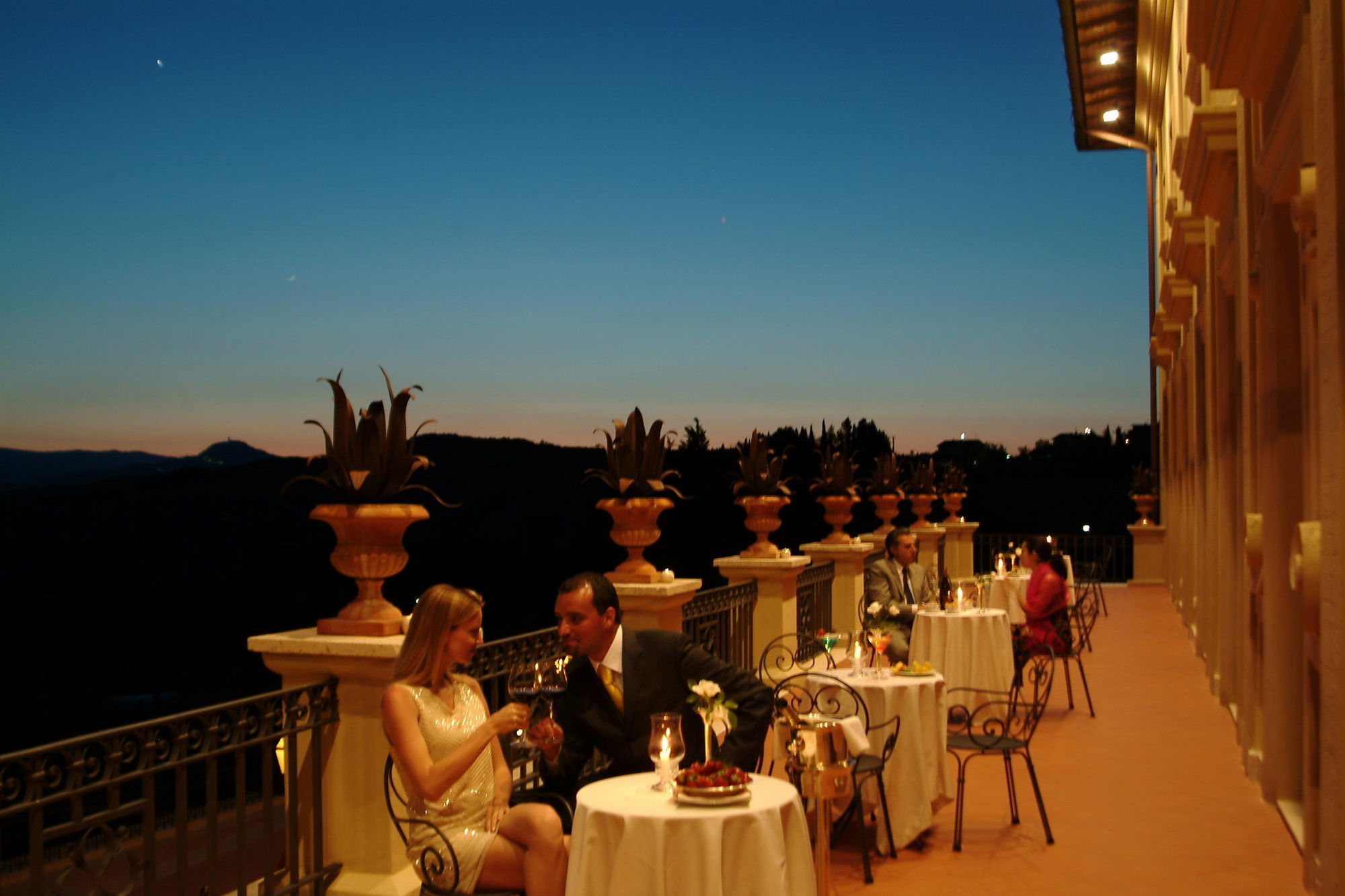 Fonteverde Lifestyle & Thermal Retreat - The Leading Hotels Of The World San Casciano dei Bagni Étterem fotó The Terrace at the St. Francis